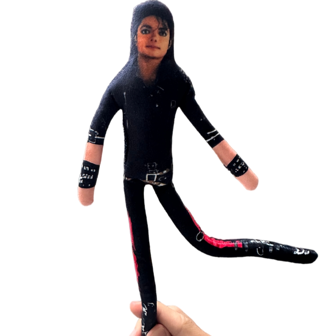 2026 Novo Boneco de Pelúcia Ar - Cosplay Prop Designer avaliação e preço