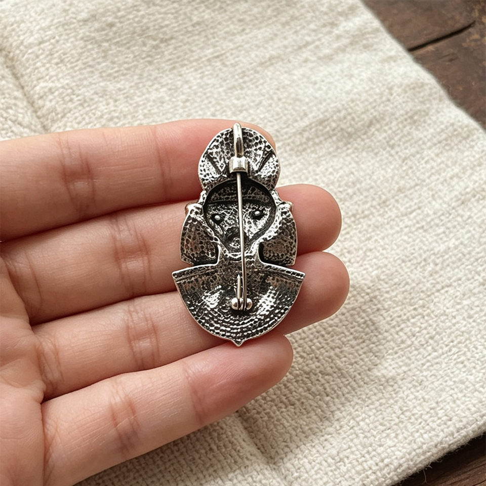 Broche de lapela com acabament - Cosplay Props avaliação e preço